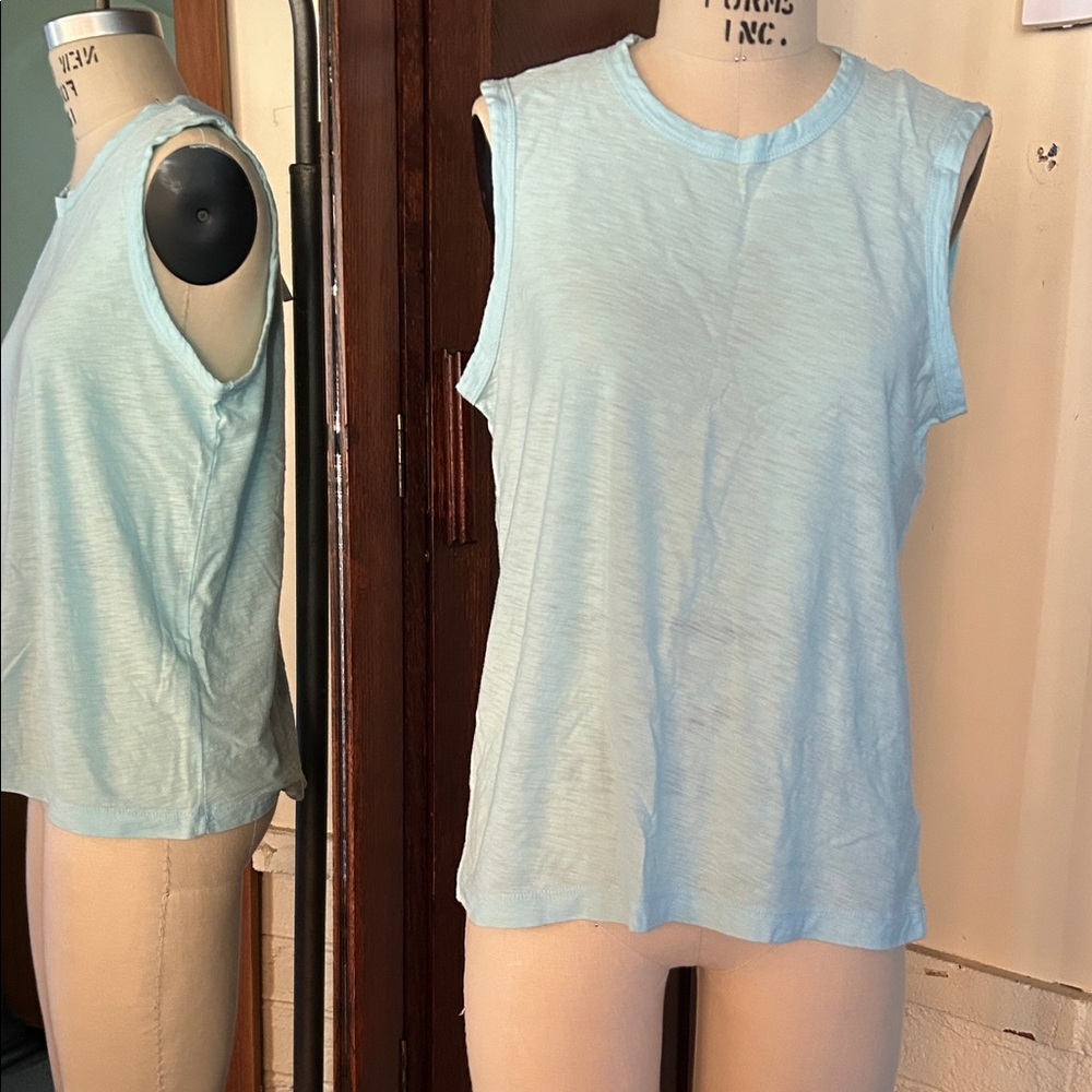 JAMES PERSE Sleeveless Top. Size 0. NWT 🩵